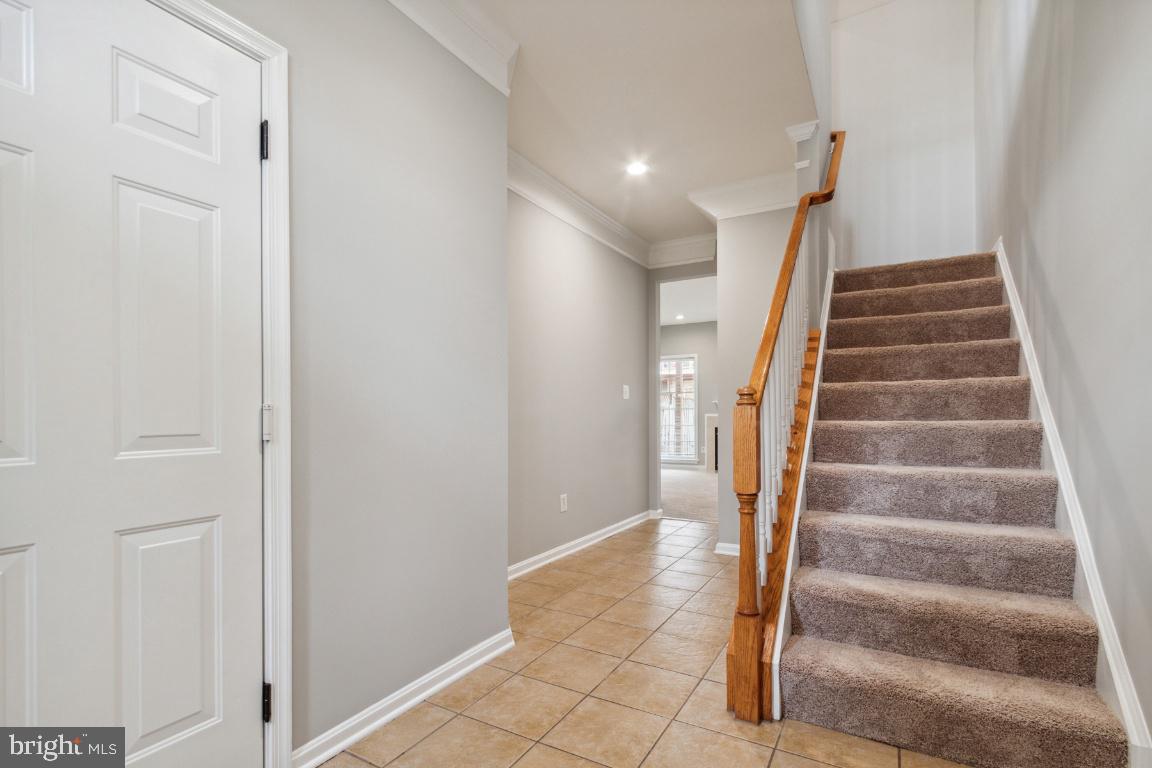 BROADLANDS SOUTH - Residential Lease