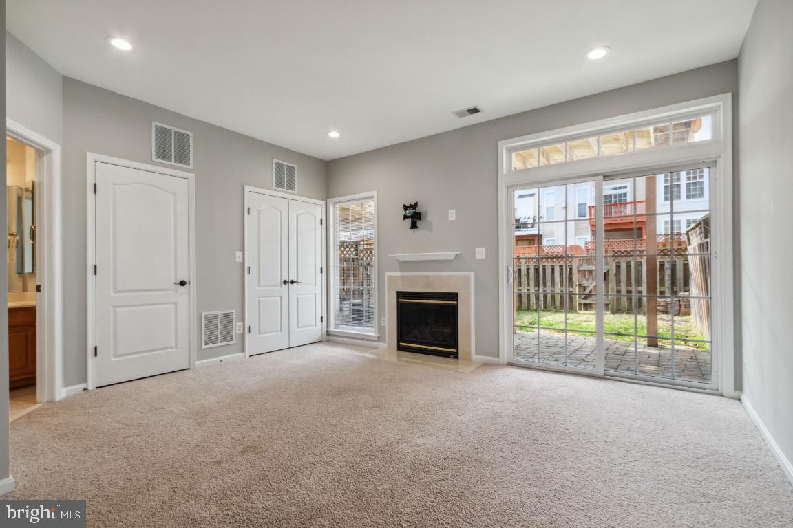 BROADLANDS SOUTH - Residential Lease