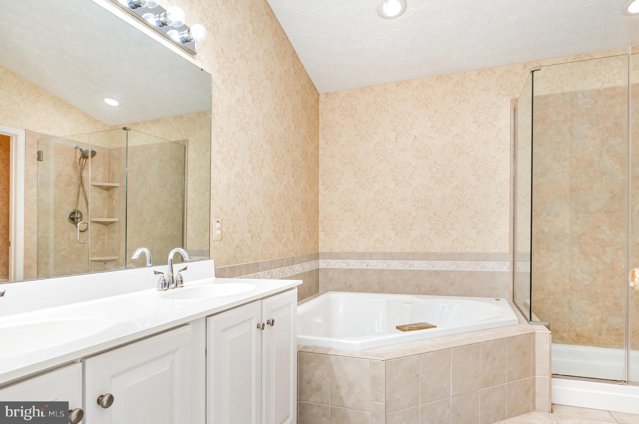 GRACE MANOR - Residential