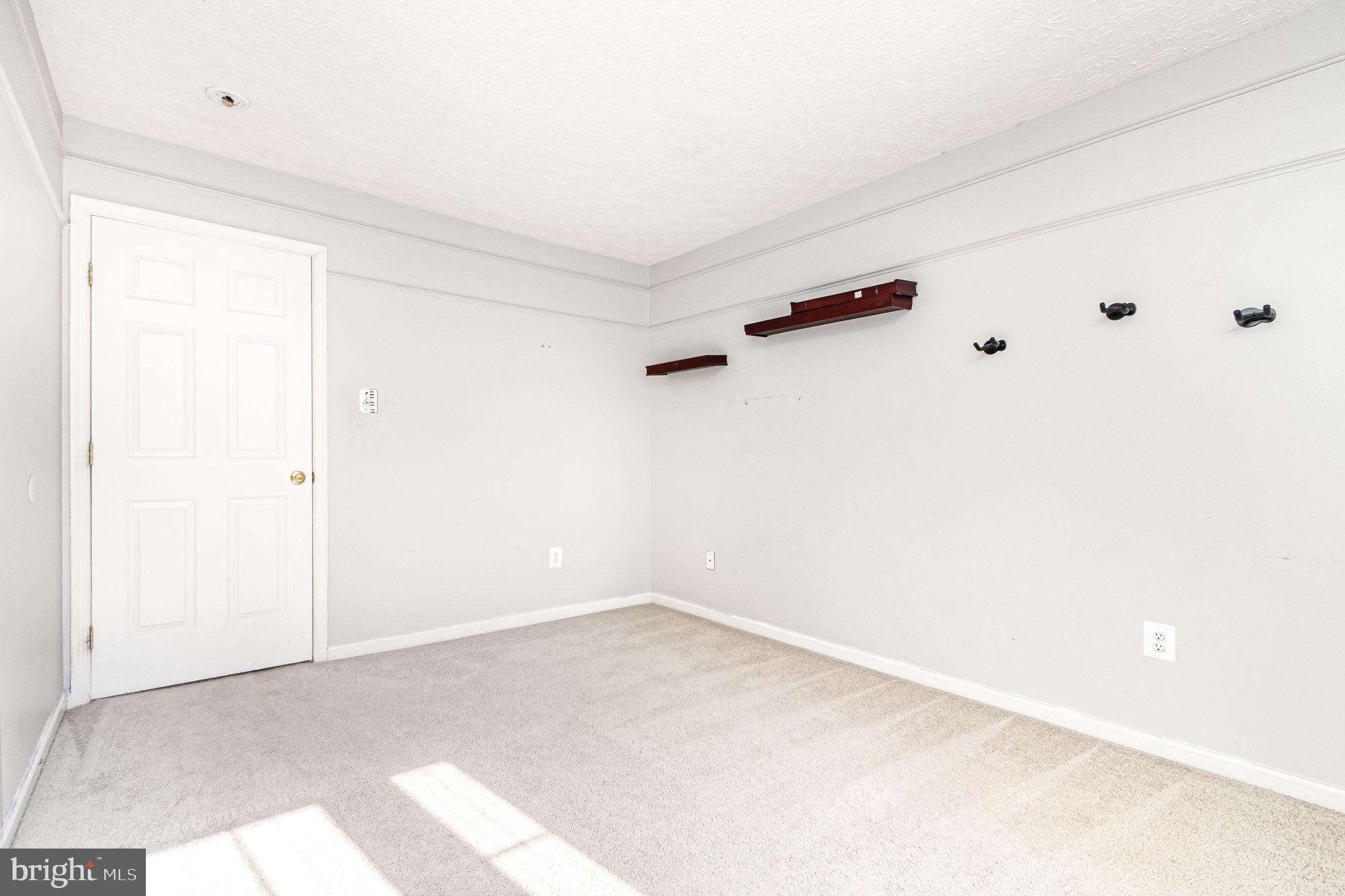 GRACE MANOR - Residential