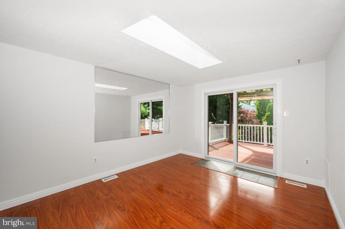 FREDERICKTOWNE VILLAGE - Residential