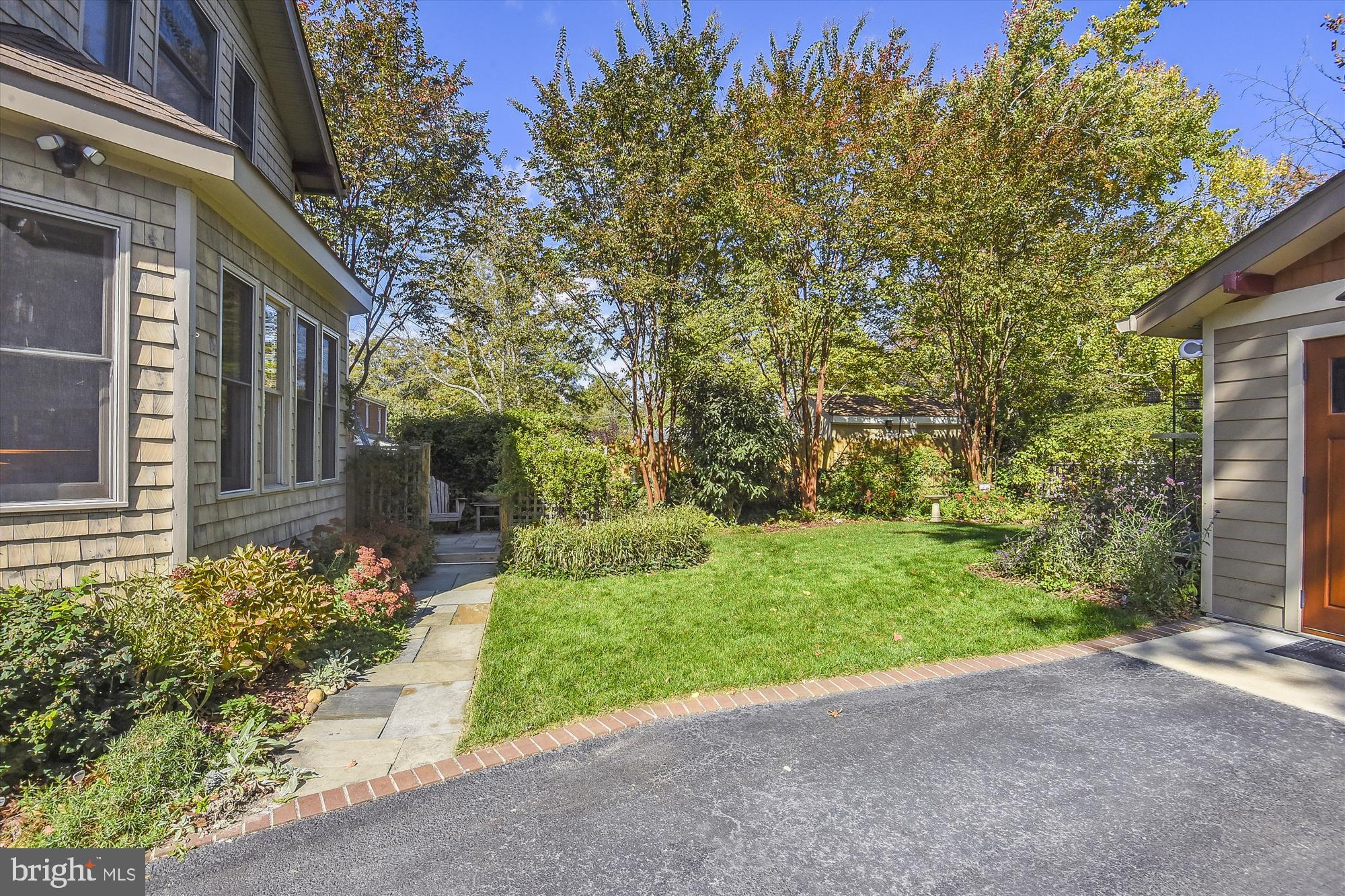 BRADDOCK HEIGHTS - Residential