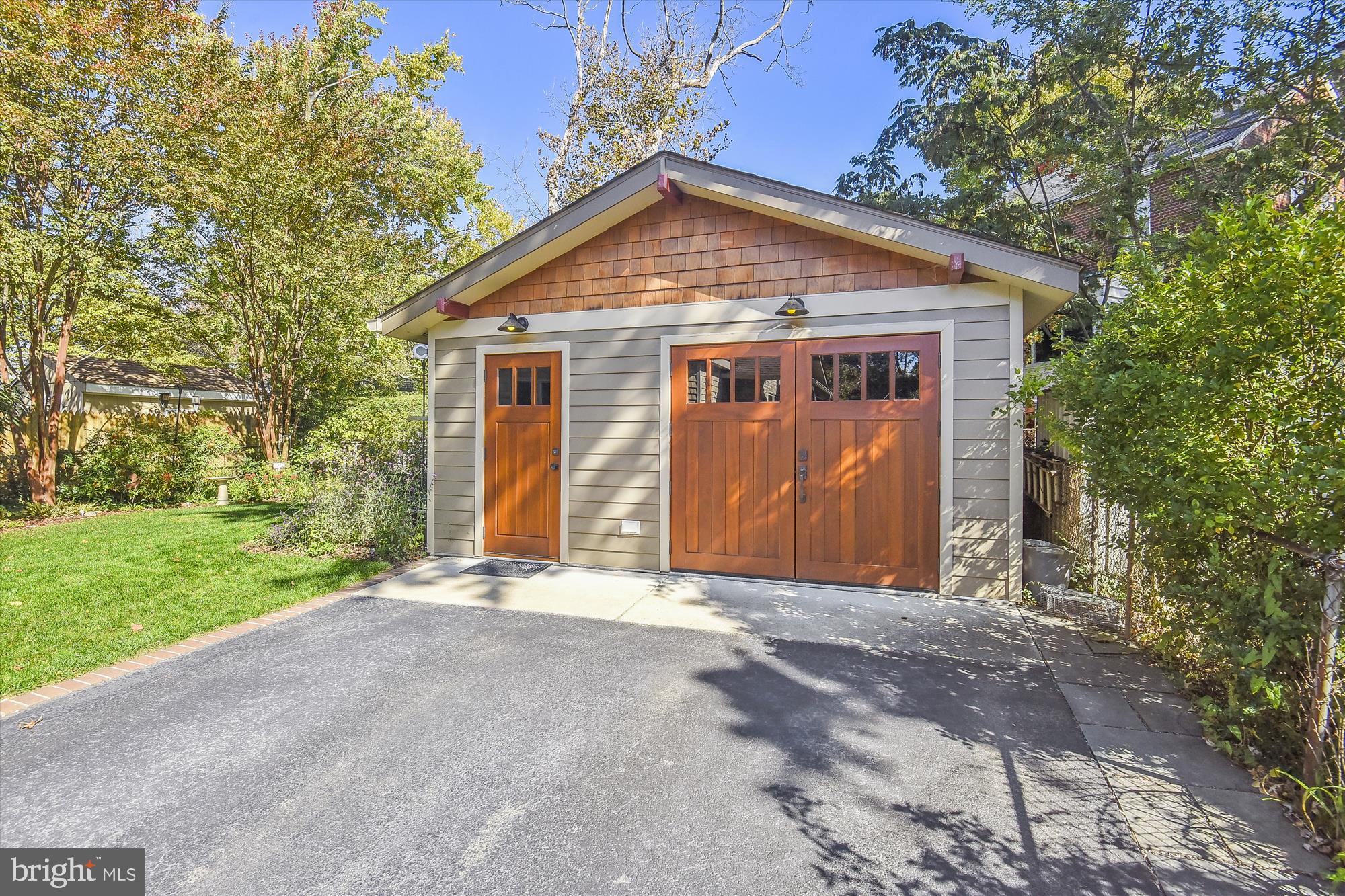 BRADDOCK HEIGHTS - Residential