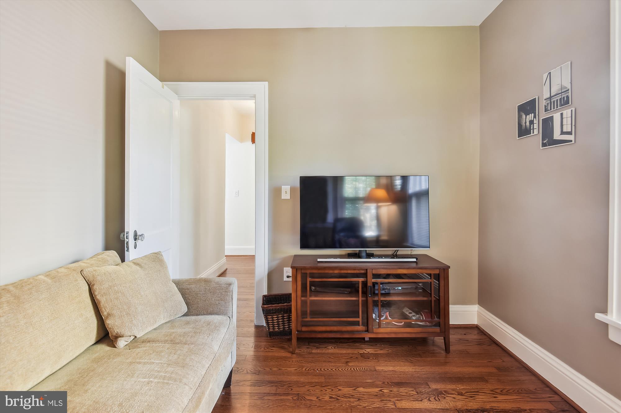 BRADDOCK HEIGHTS - Residential