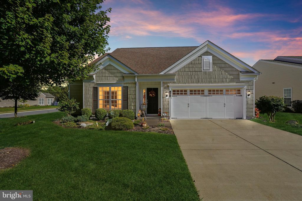 Photo of 73 Battery Point Drive, FREDERICKSBURG, VA 22406 (MLS # VAST2043508)