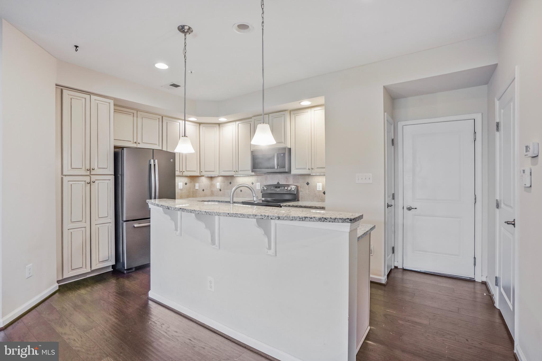 7493 BRUNSON CIRCLE
