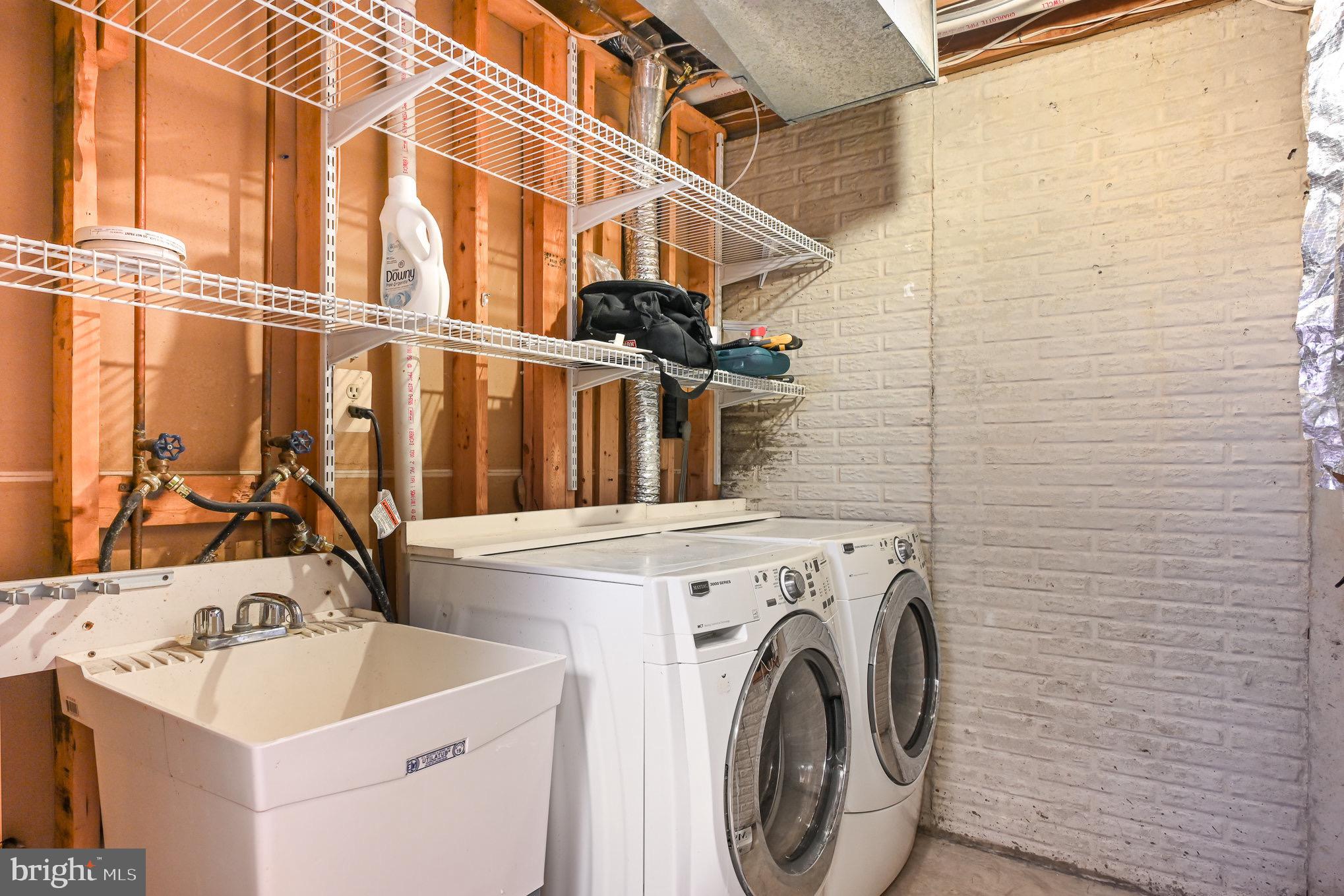 THOMAS RUN - Residential Lease