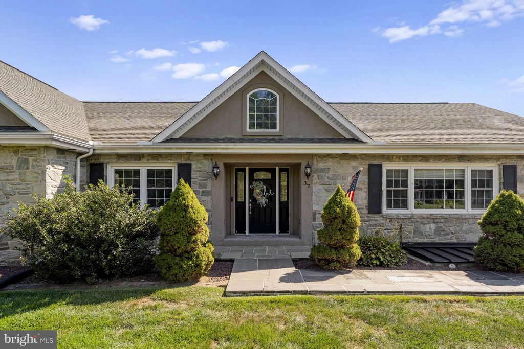 Photo of 37 W Church Street, STEVENS, PA 17578 (MLS # PALA2078292)