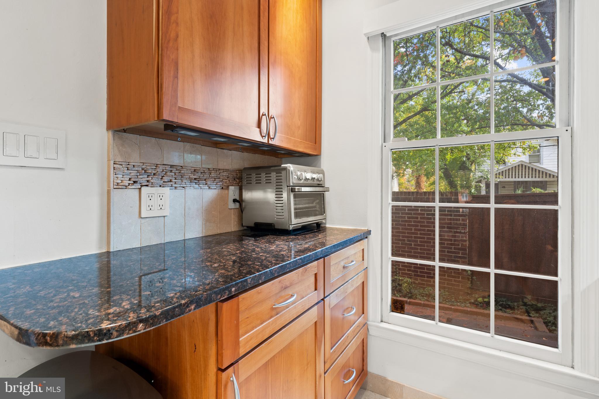 1944 N CLEVELAND STREET 1