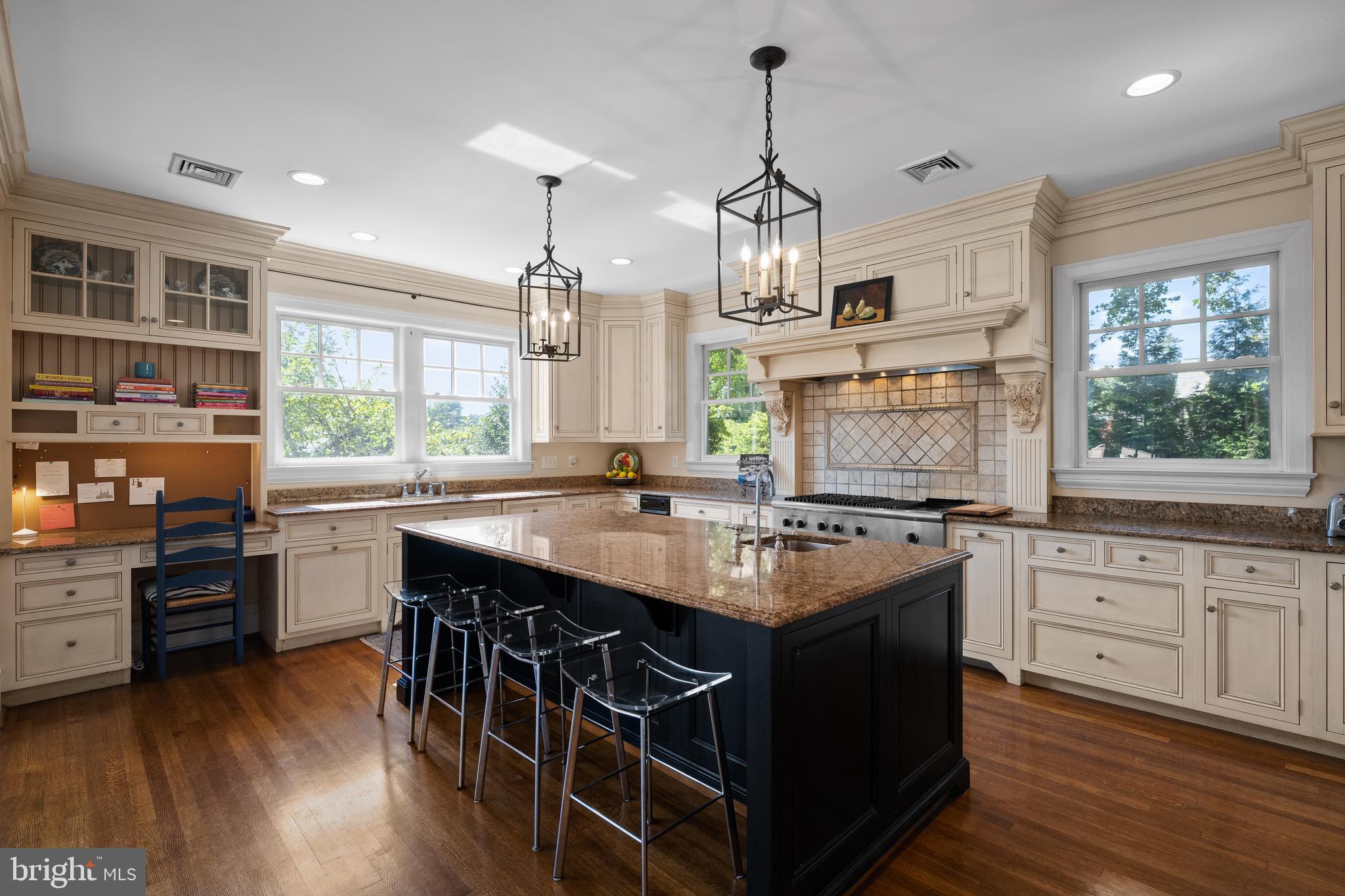 SOUTH WAYNE - Residential