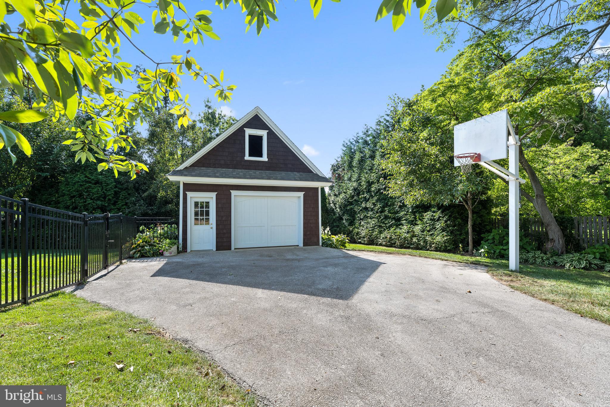 SOUTH WAYNE - Residential