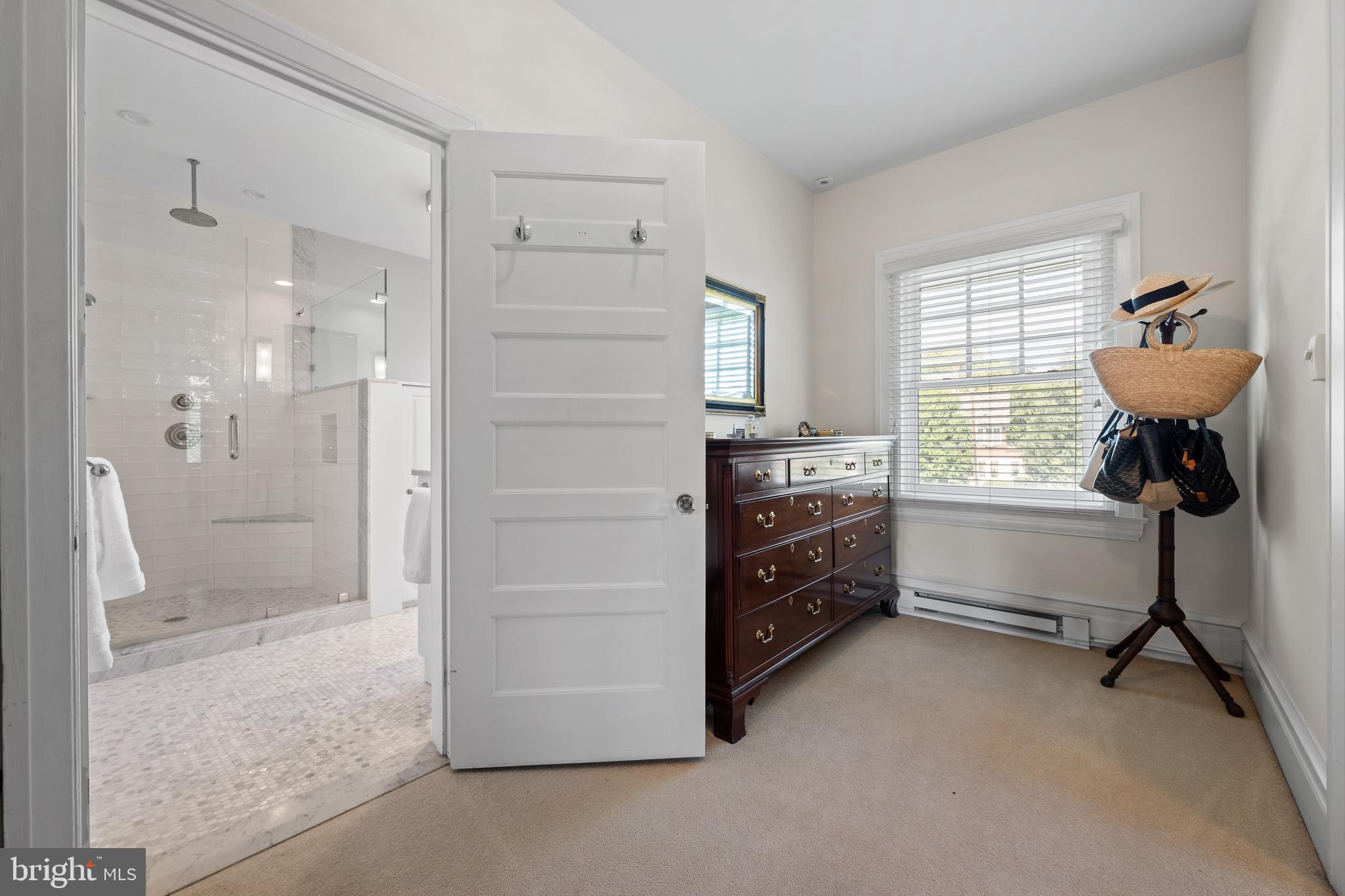 SOUTH WAYNE - Residential