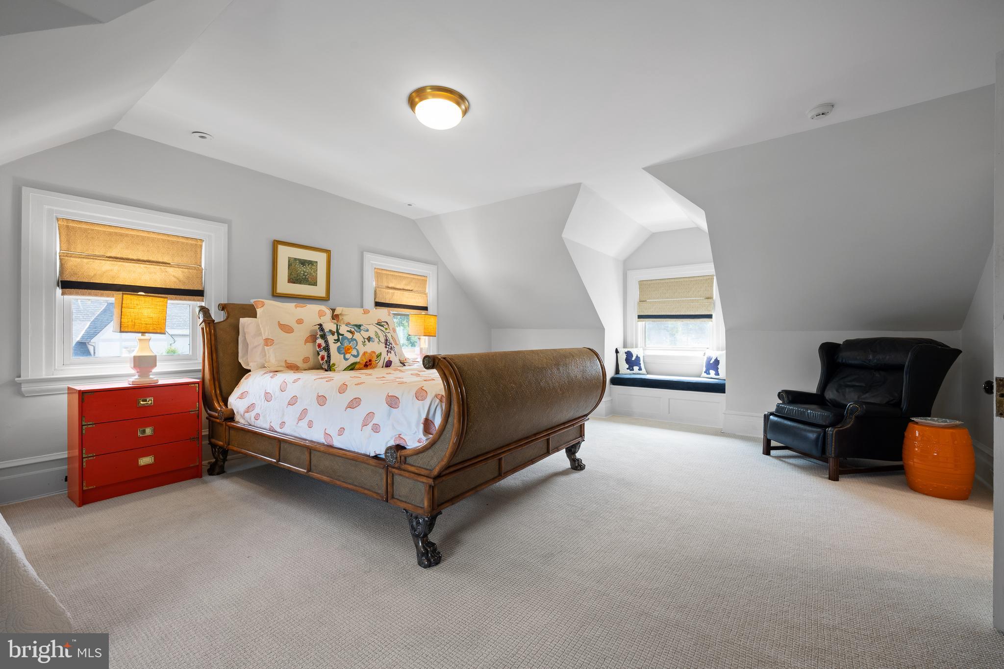 SOUTH WAYNE - Residential