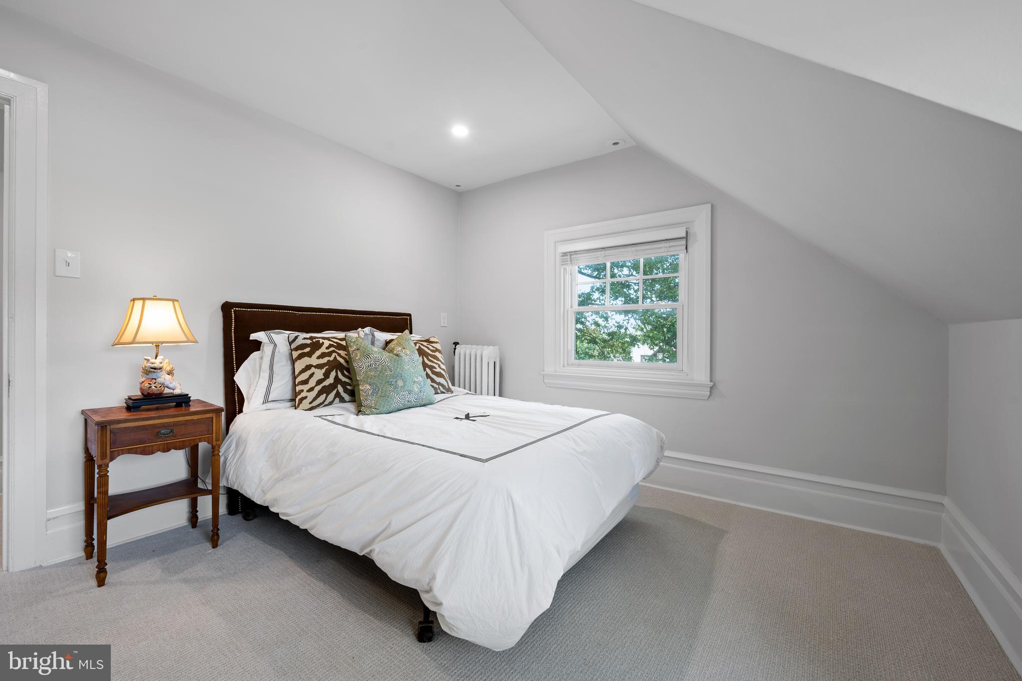 SOUTH WAYNE - Residential