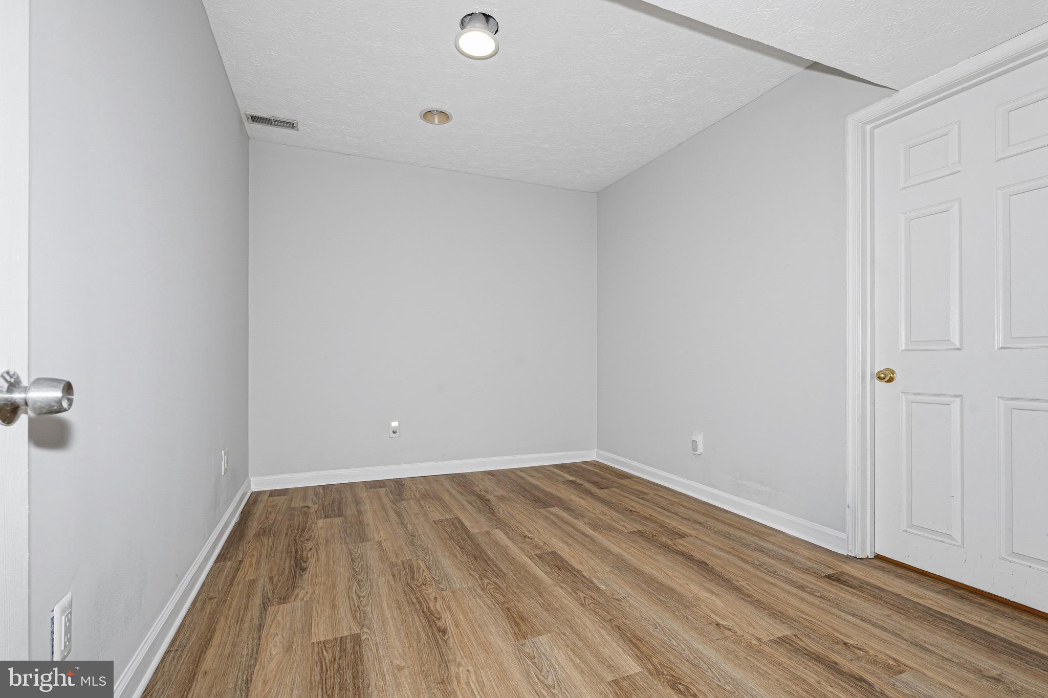 LORD WILLOUGHBY'S REST - Residential