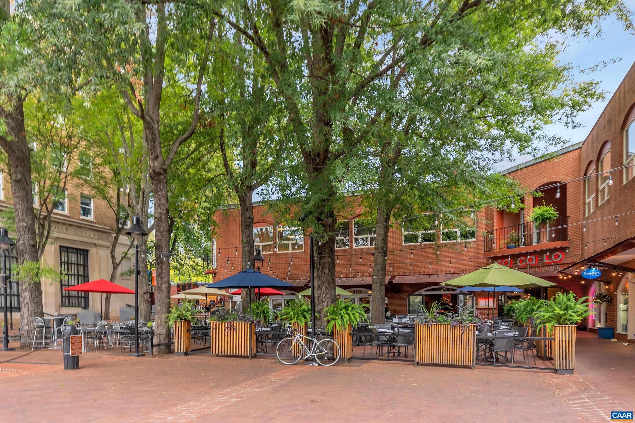 FOREST HILLS - Residential