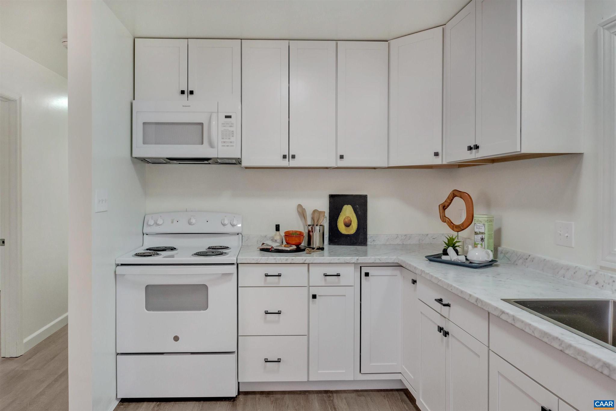 FOREST HILLS - Residential