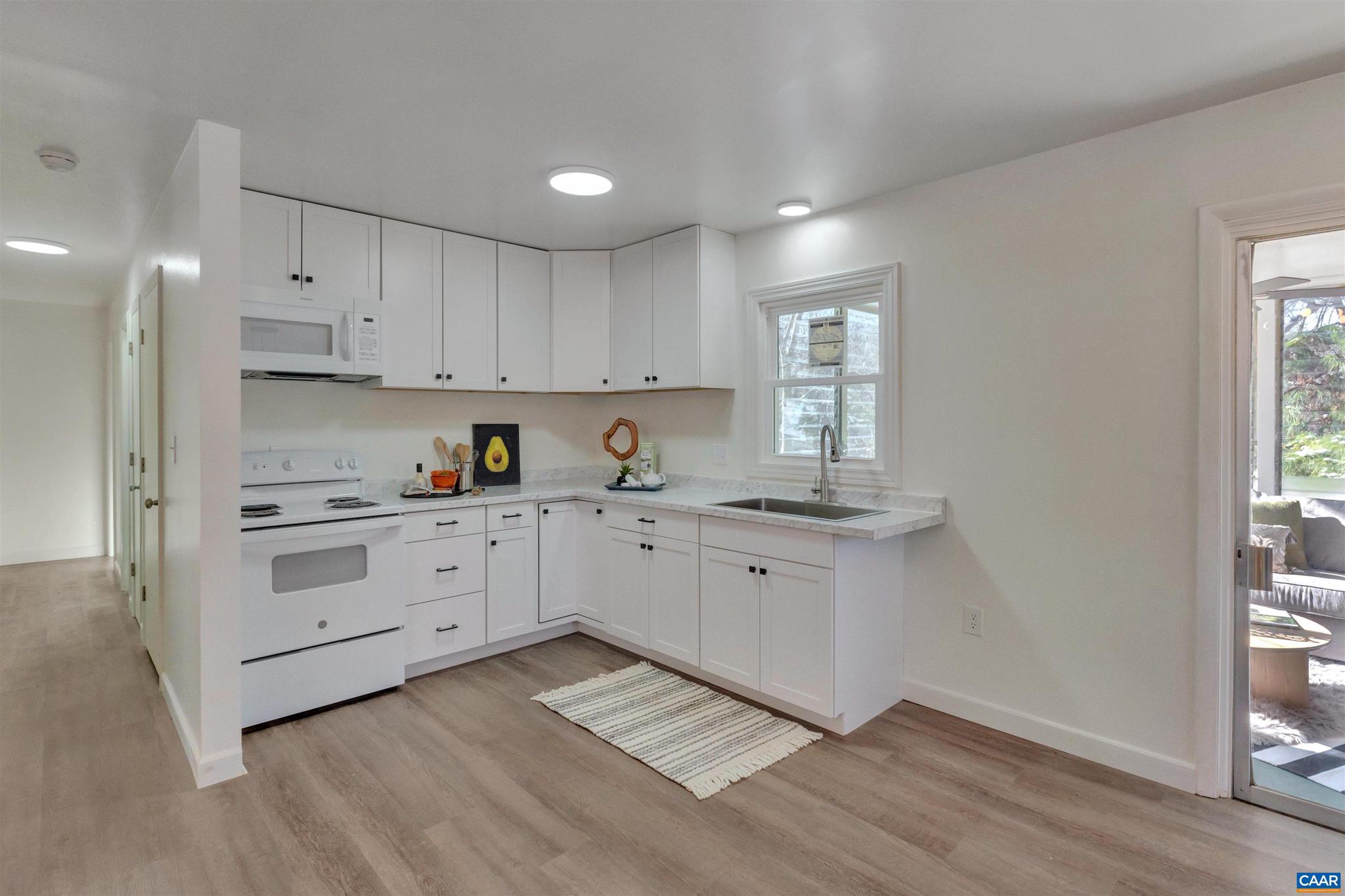 FOREST HILLS - Residential