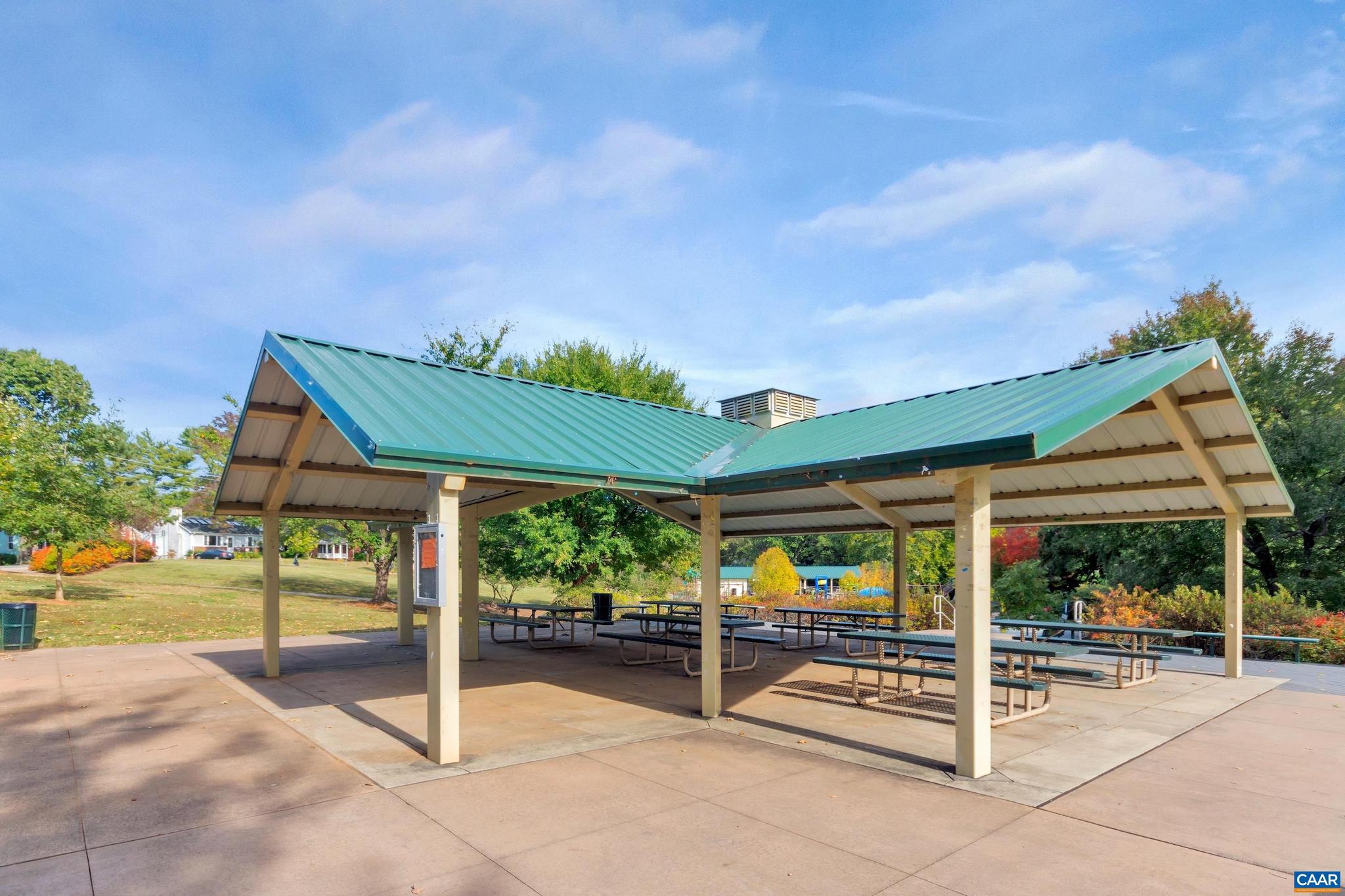 FOREST HILLS - Residential