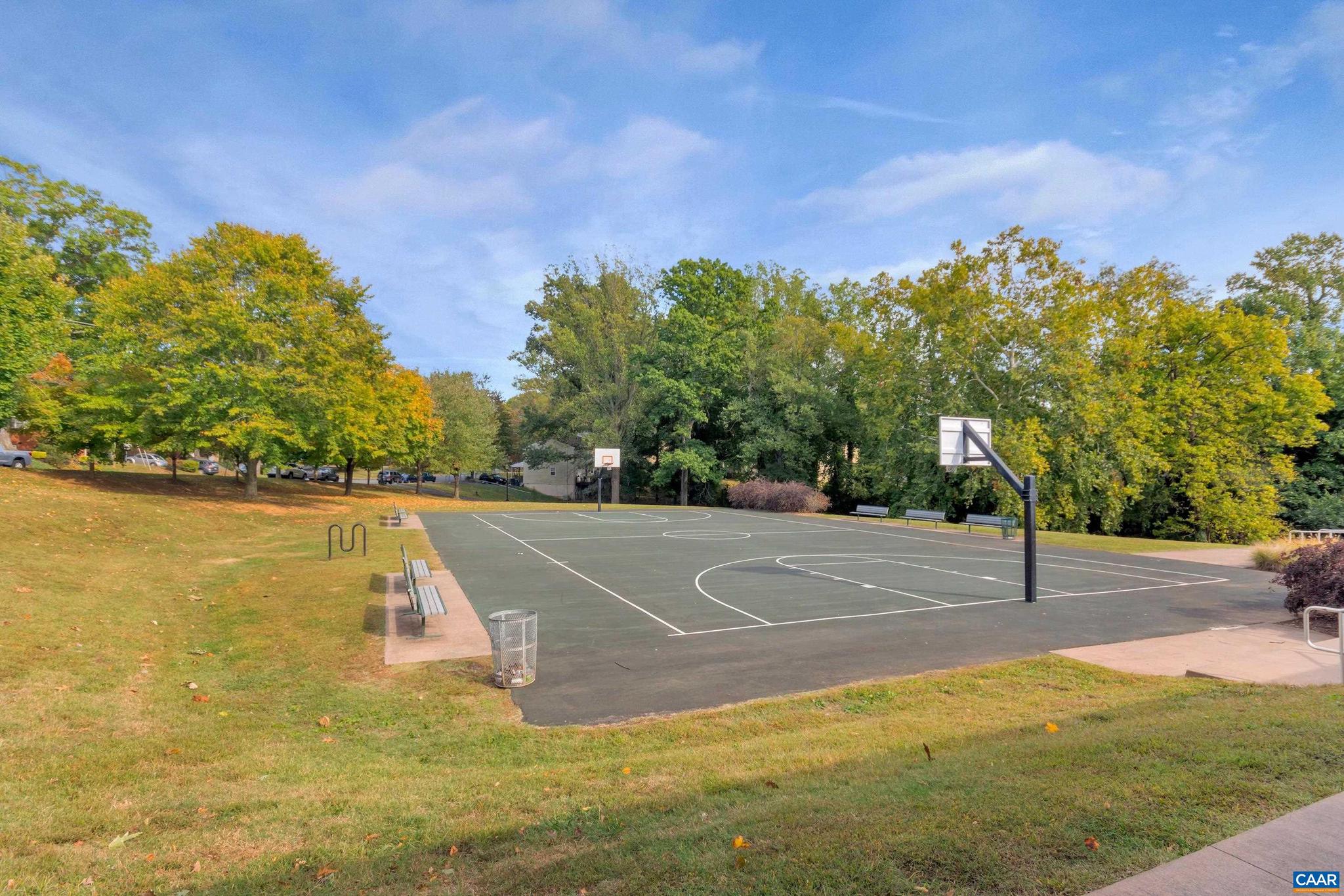 FOREST HILLS - Residential