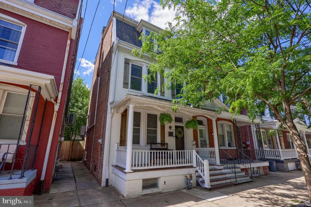 Photo of 214 E New Street, LANCASTER, PA 17602 (MLS # PALA2089462)