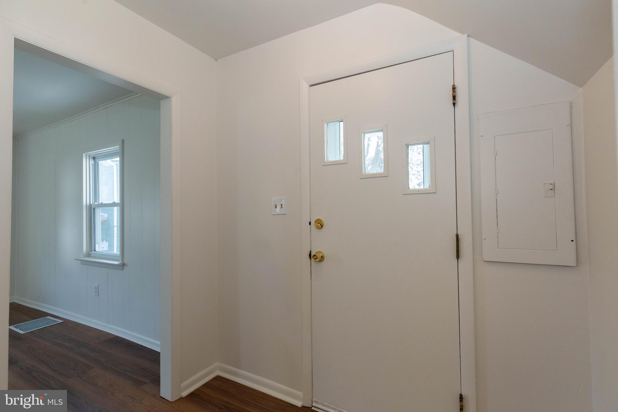 CHARLES TOWN - Residential Lease