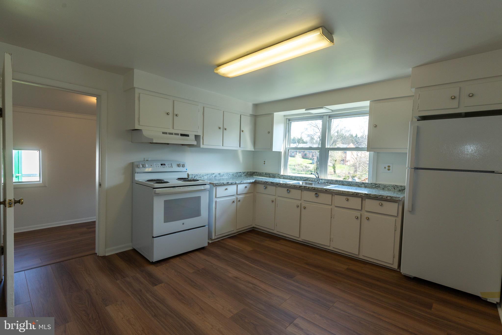 CHARLES TOWN - Residential Lease