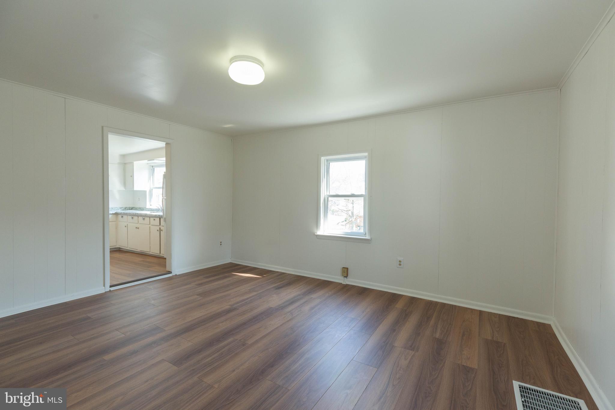 CHARLES TOWN - Residential Lease