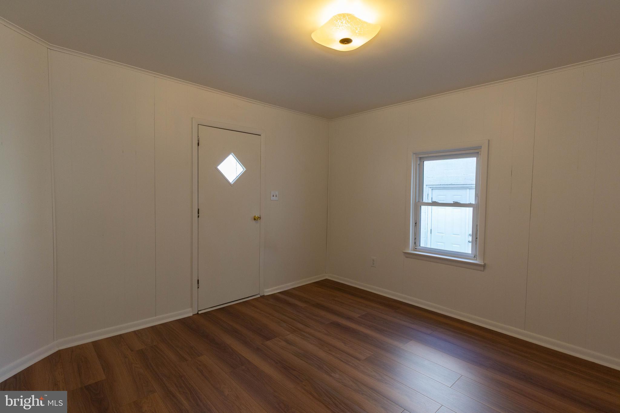 CHARLES TOWN - Residential Lease