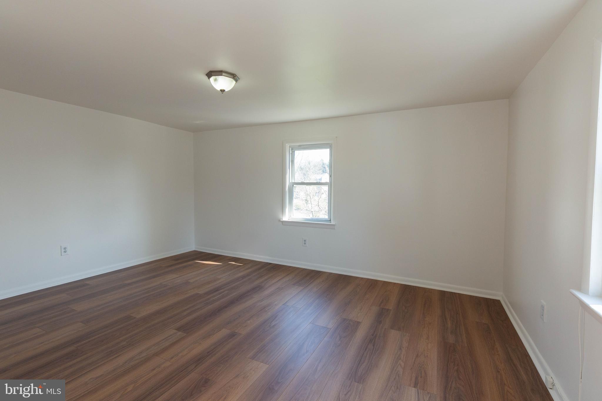 CHARLES TOWN - Residential Lease