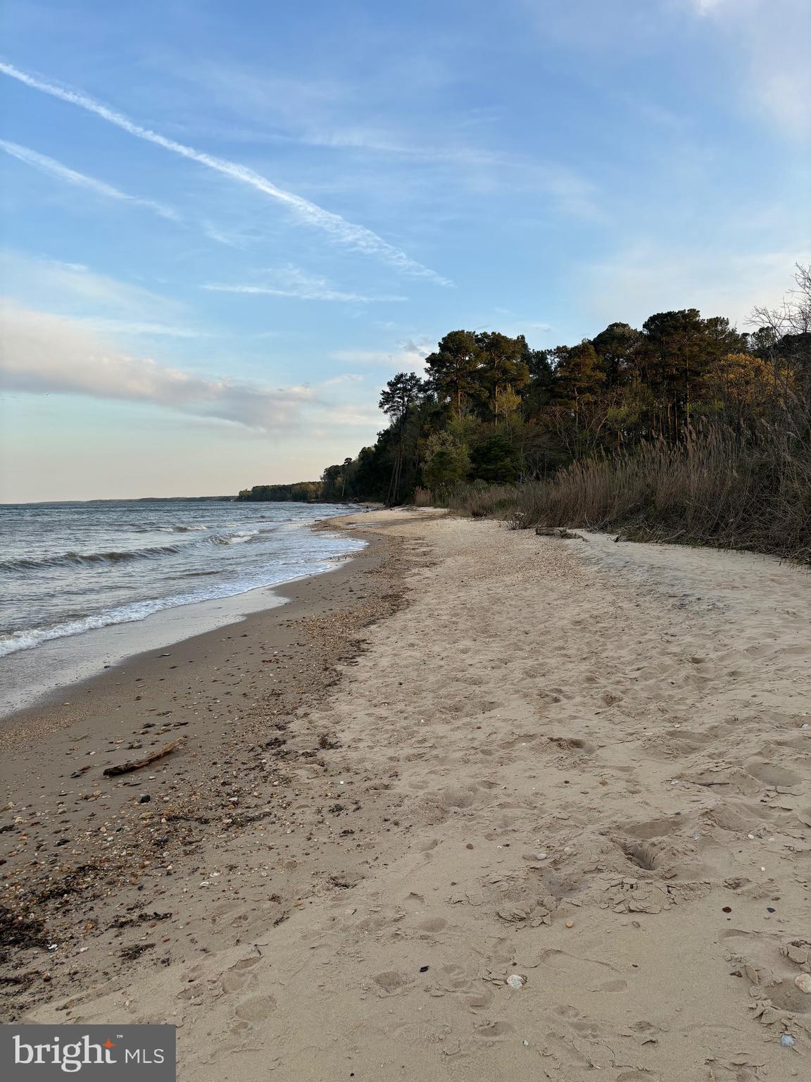 VILLAS ON WATERS EDGE - Residential Lease