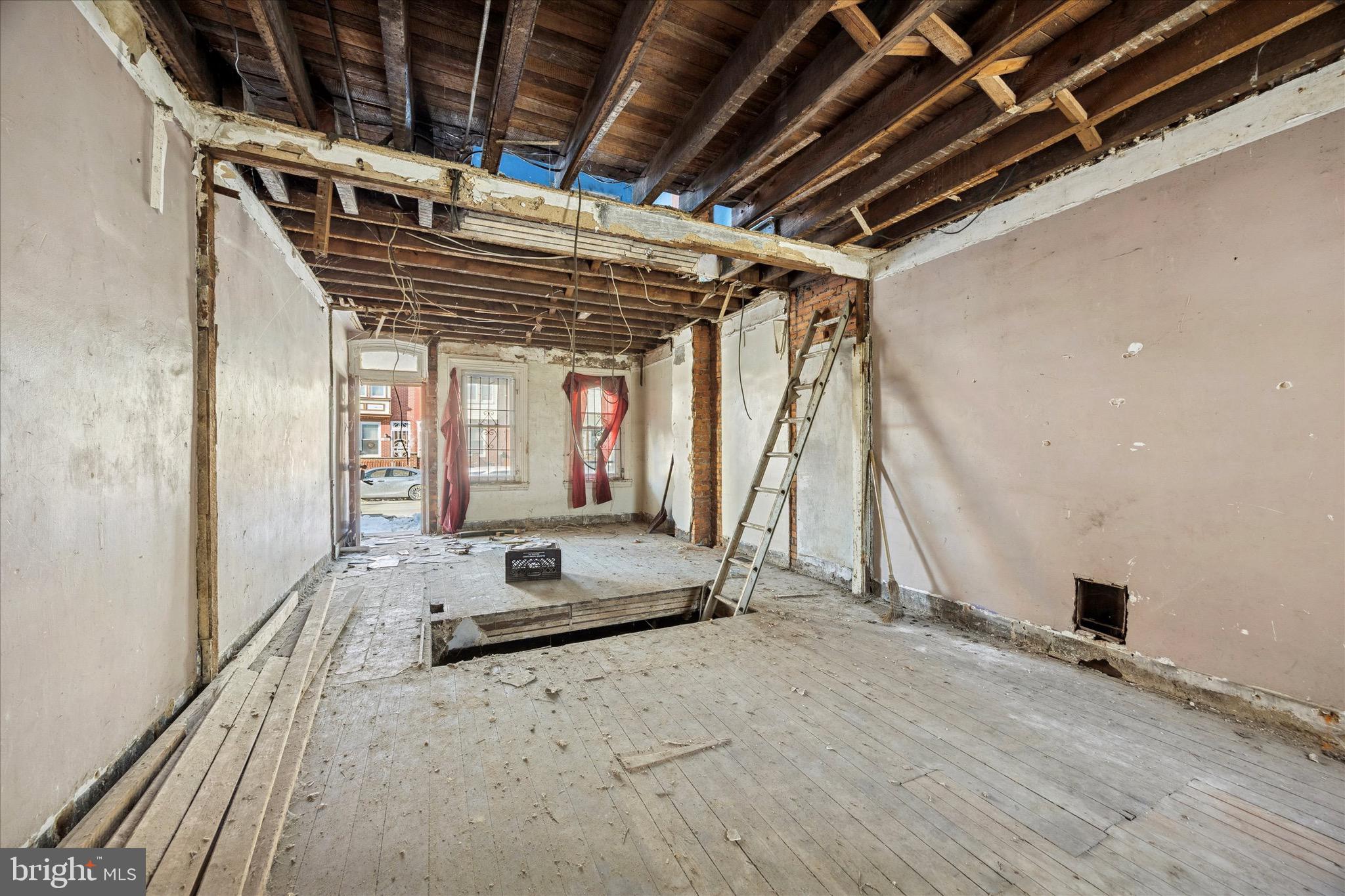 MANTUA - Residential