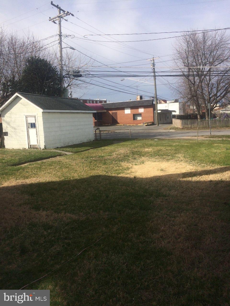 HOLABIRD PARK - Residential