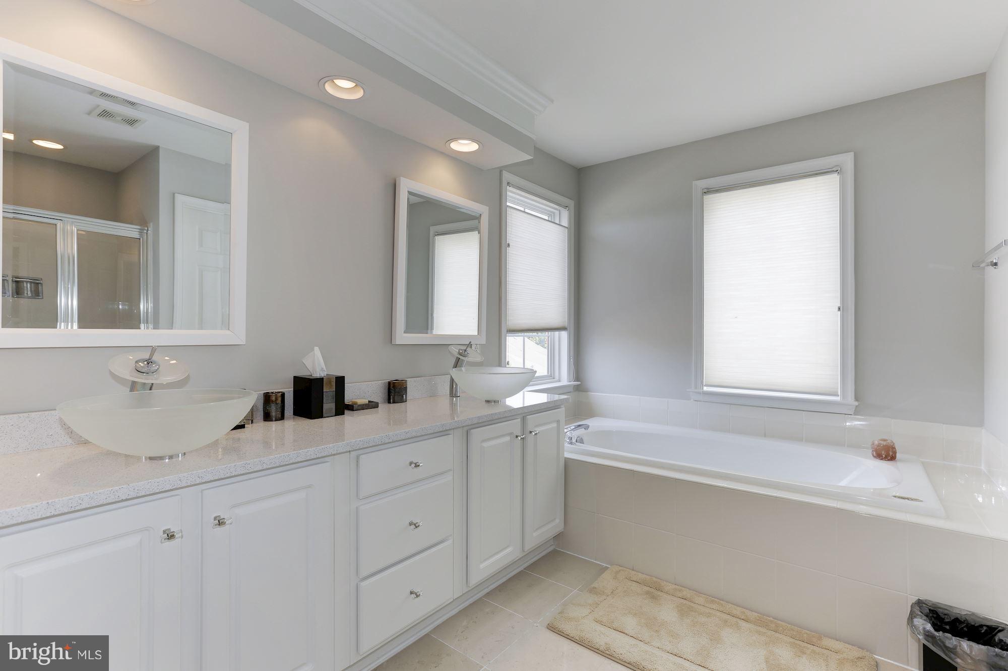 OVERLOOK - Residential