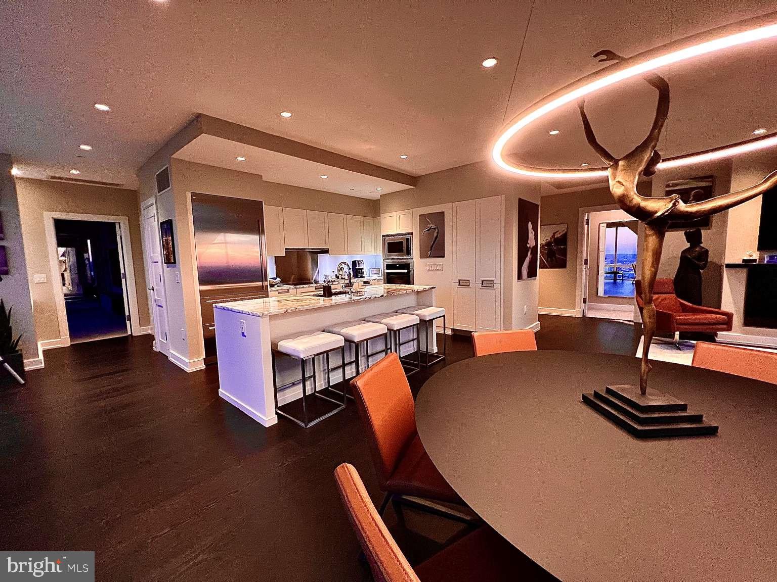 CENTER CITY - Residential