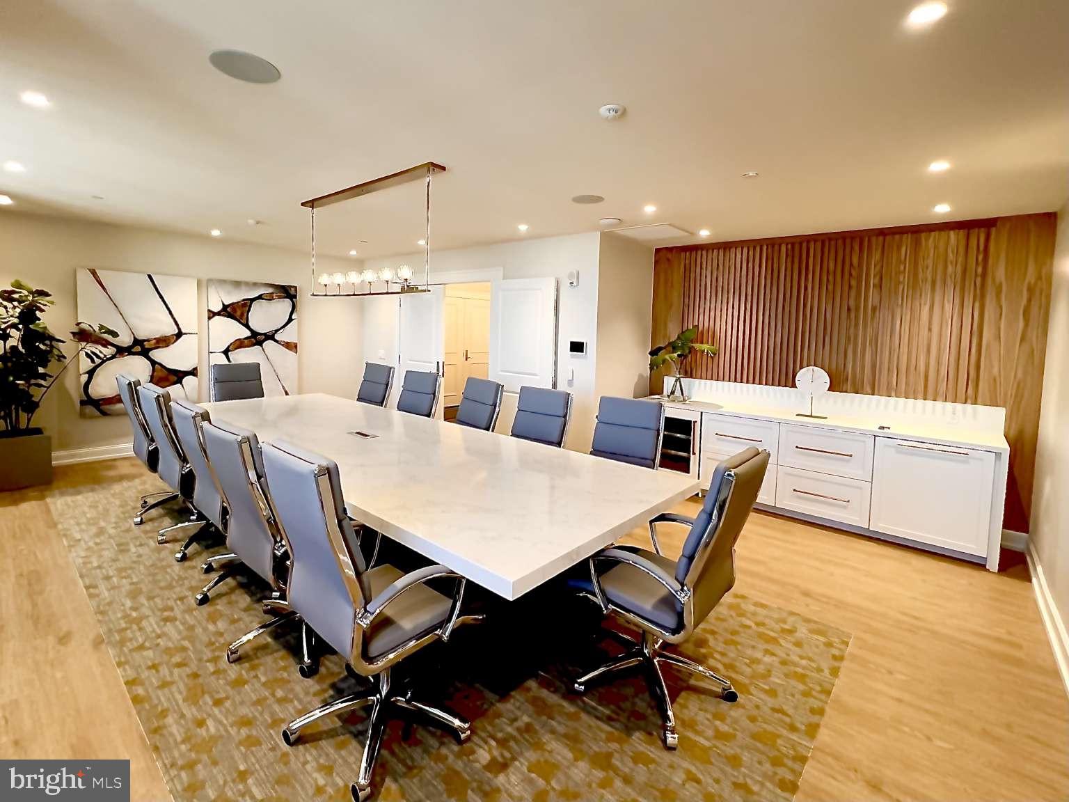 CENTER CITY - Residential