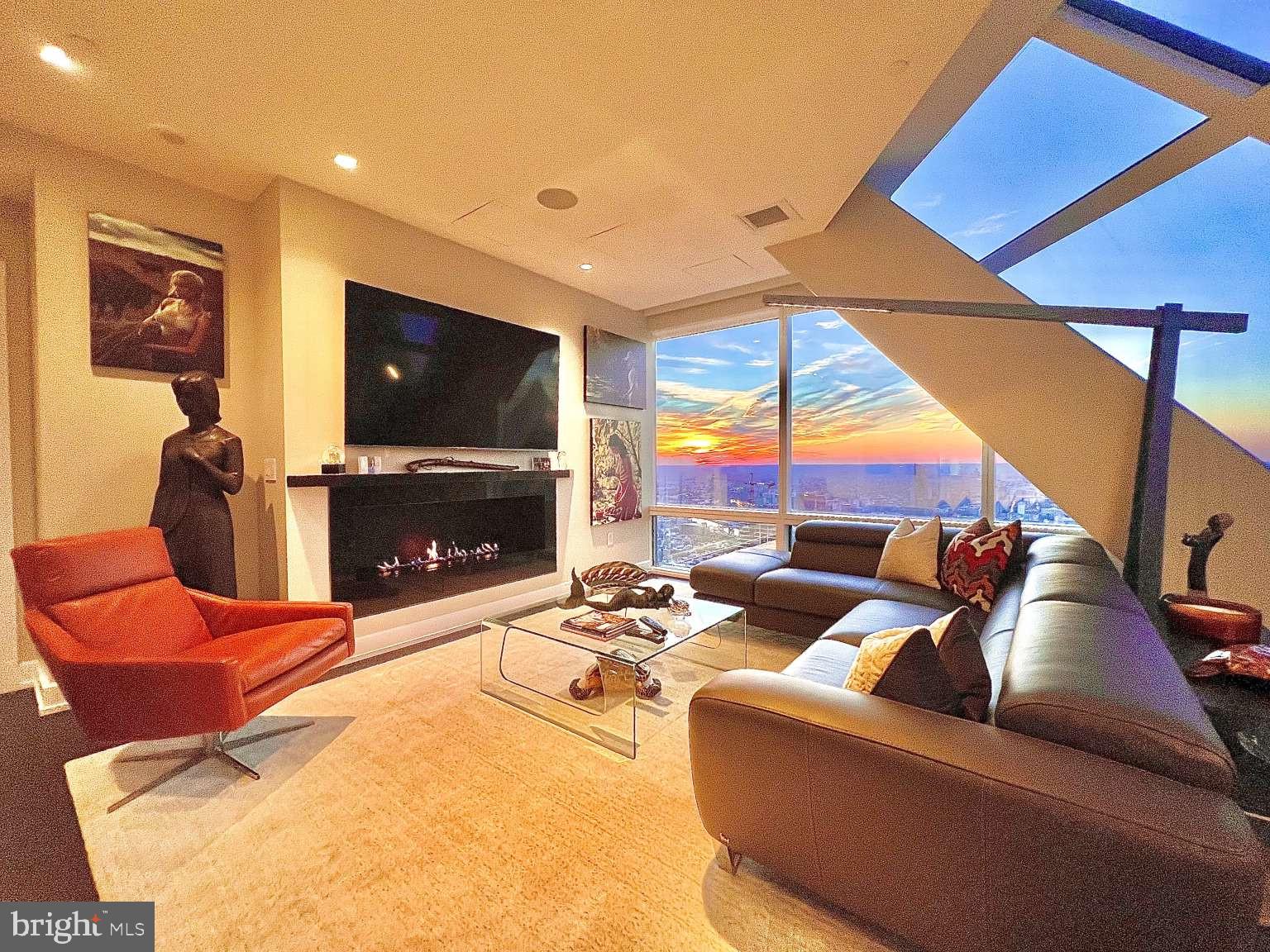 CENTER CITY - Residential