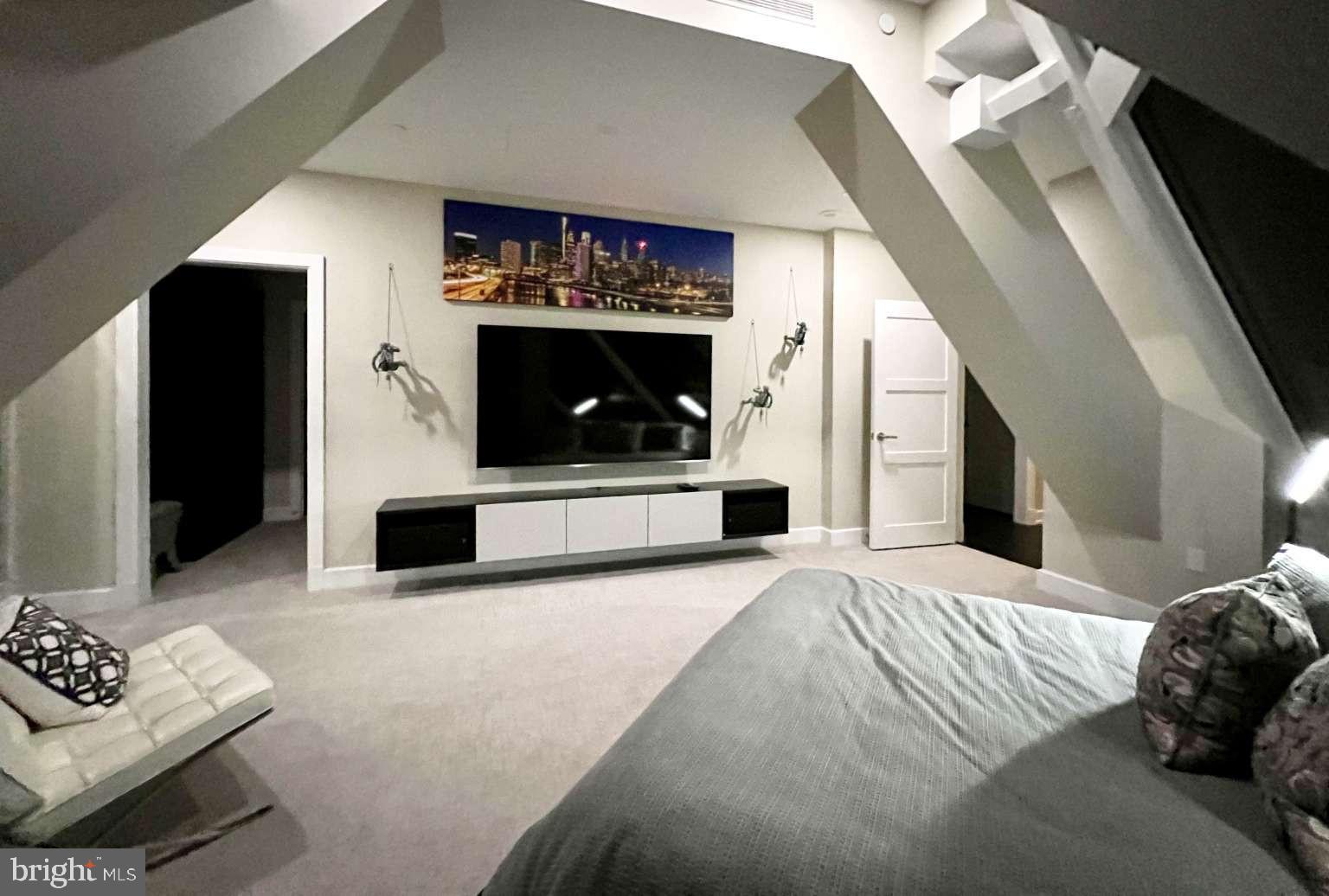 CENTER CITY - Residential