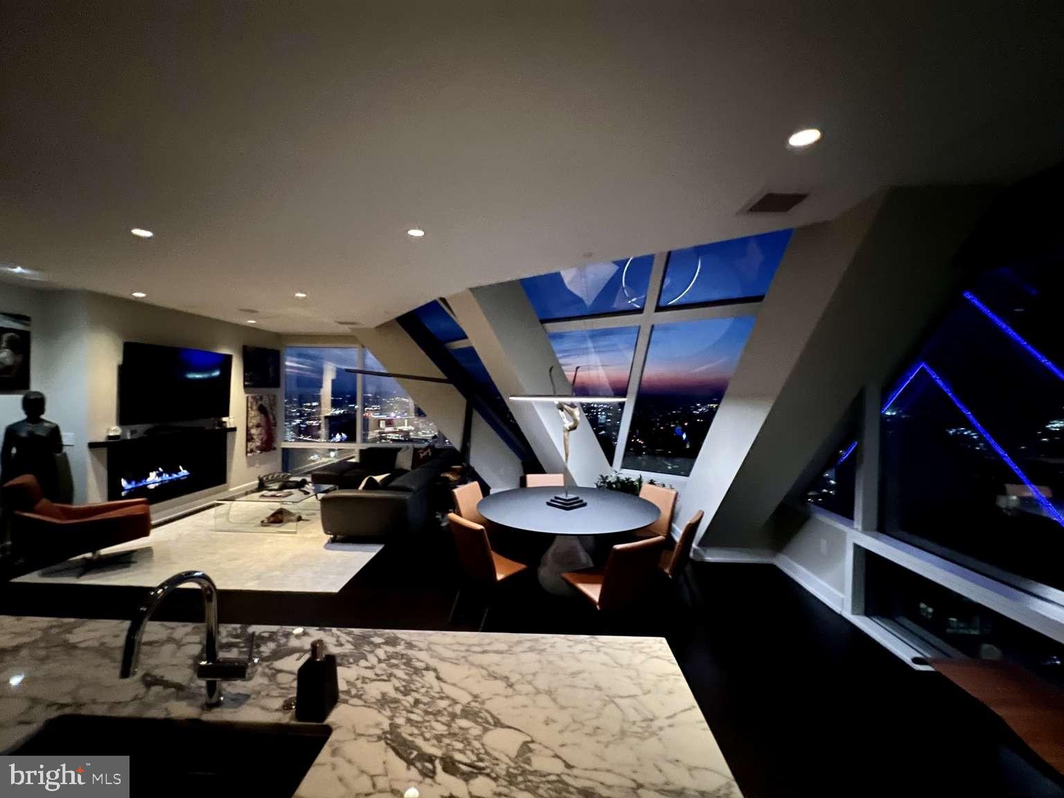 CENTER CITY - Residential