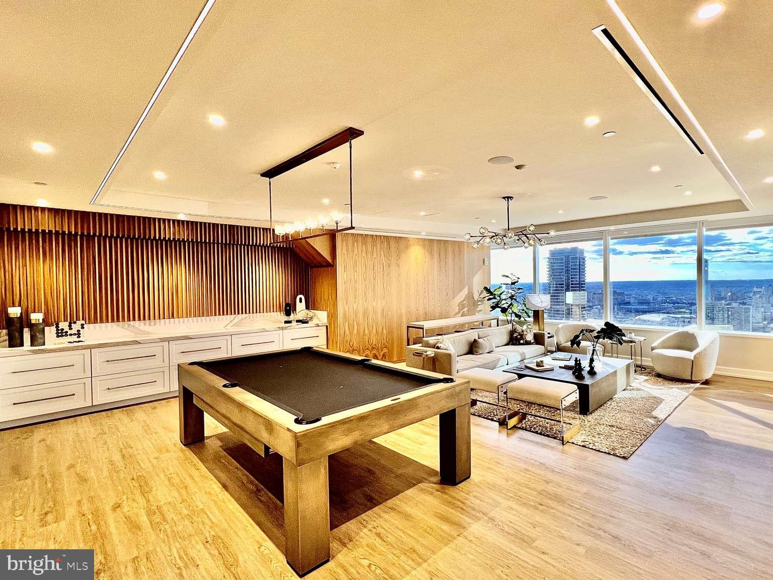 CENTER CITY - Residential