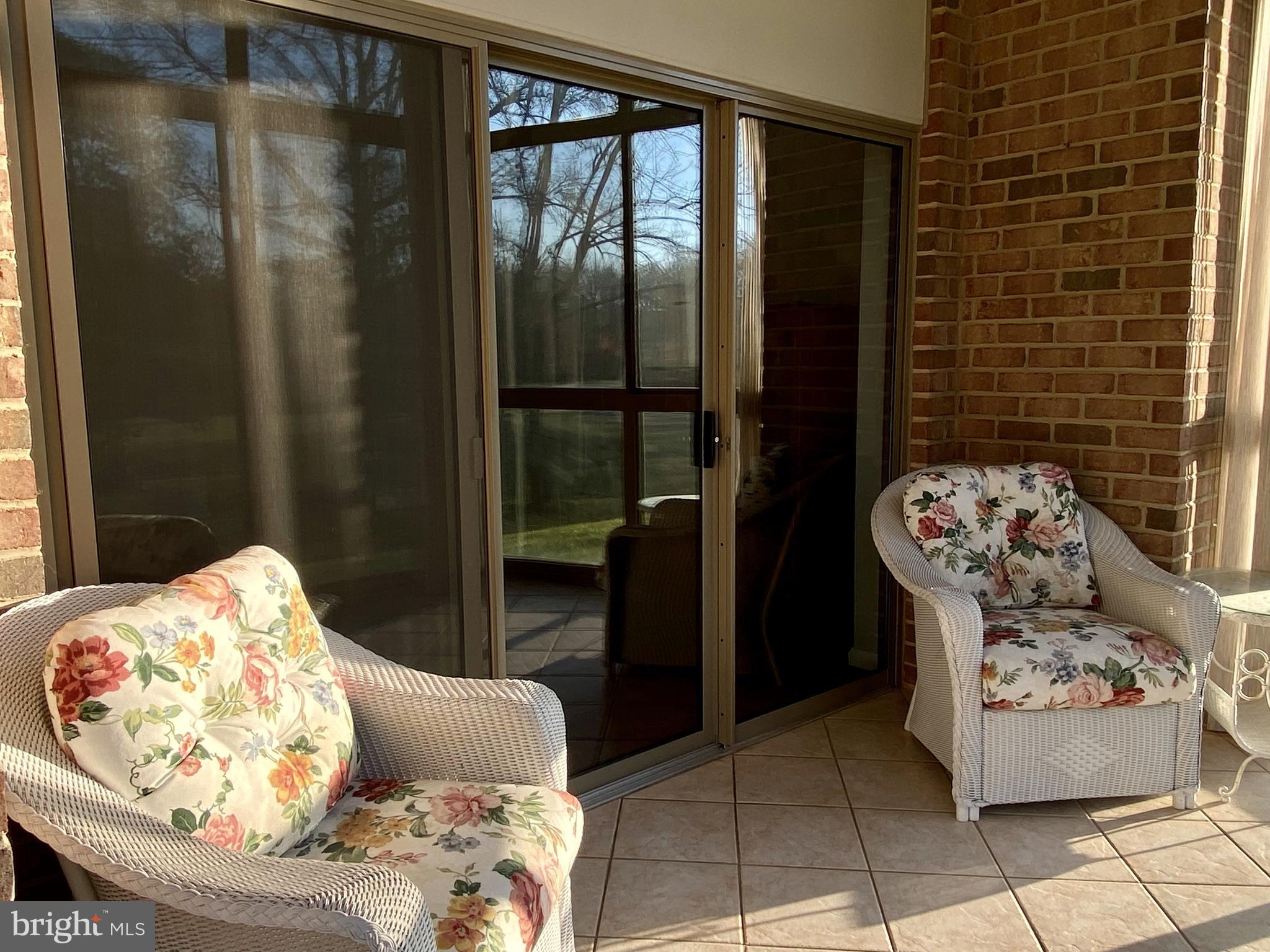 LEISURE WORLD - Residential