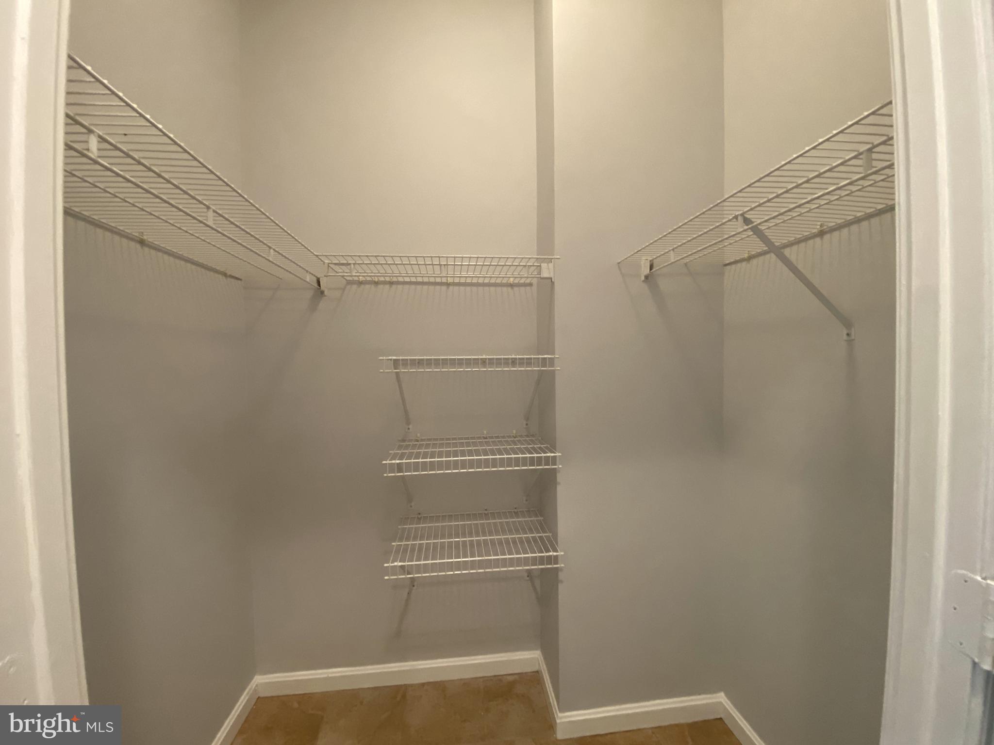 LEISURE WORLD - Residential