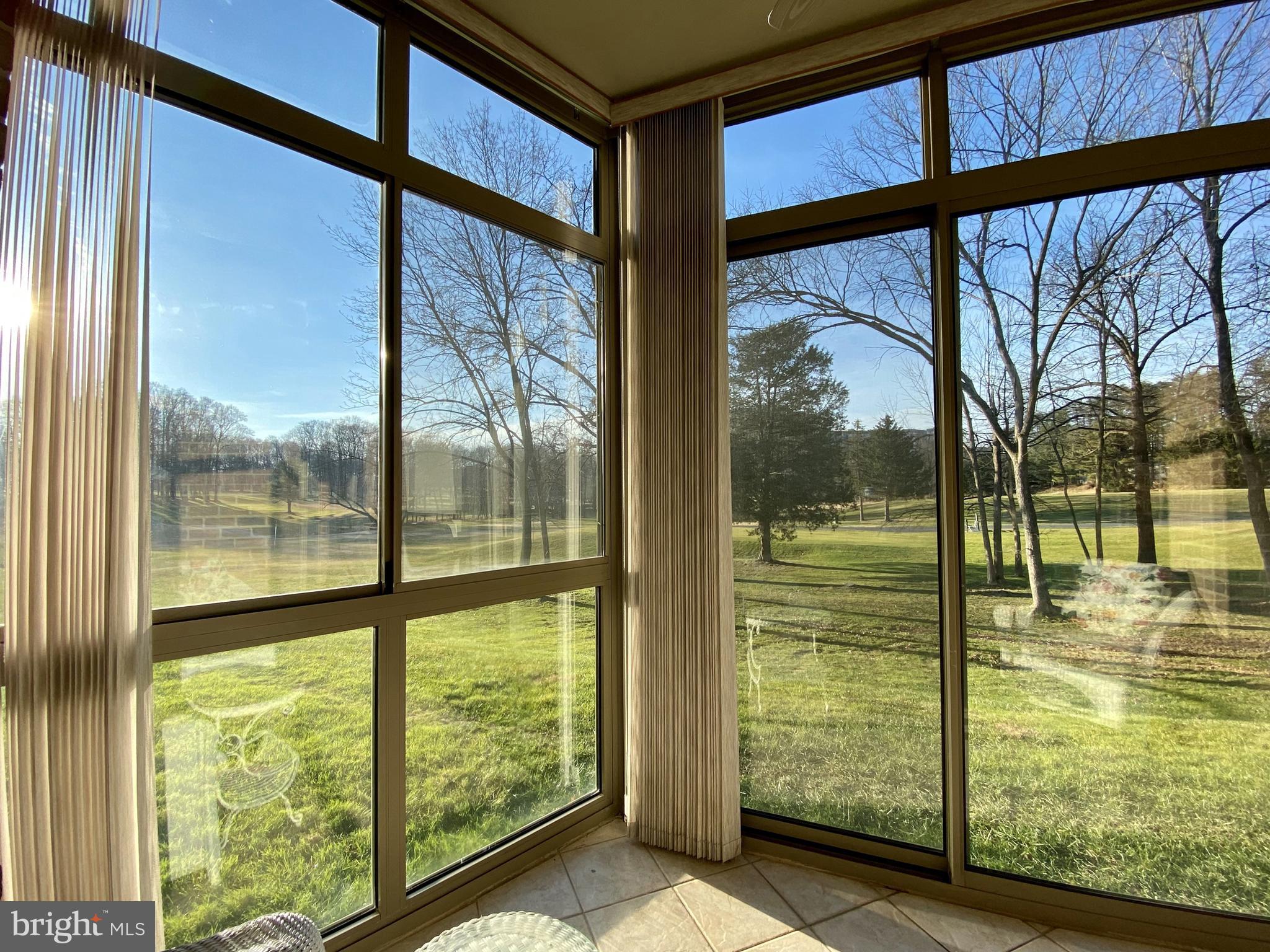 LEISURE WORLD - Residential