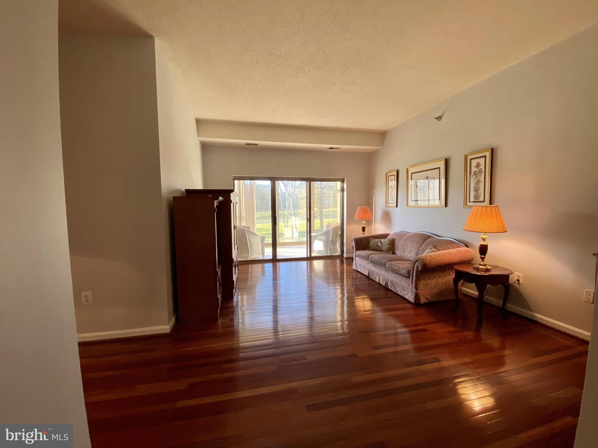 LEISURE WORLD - Residential