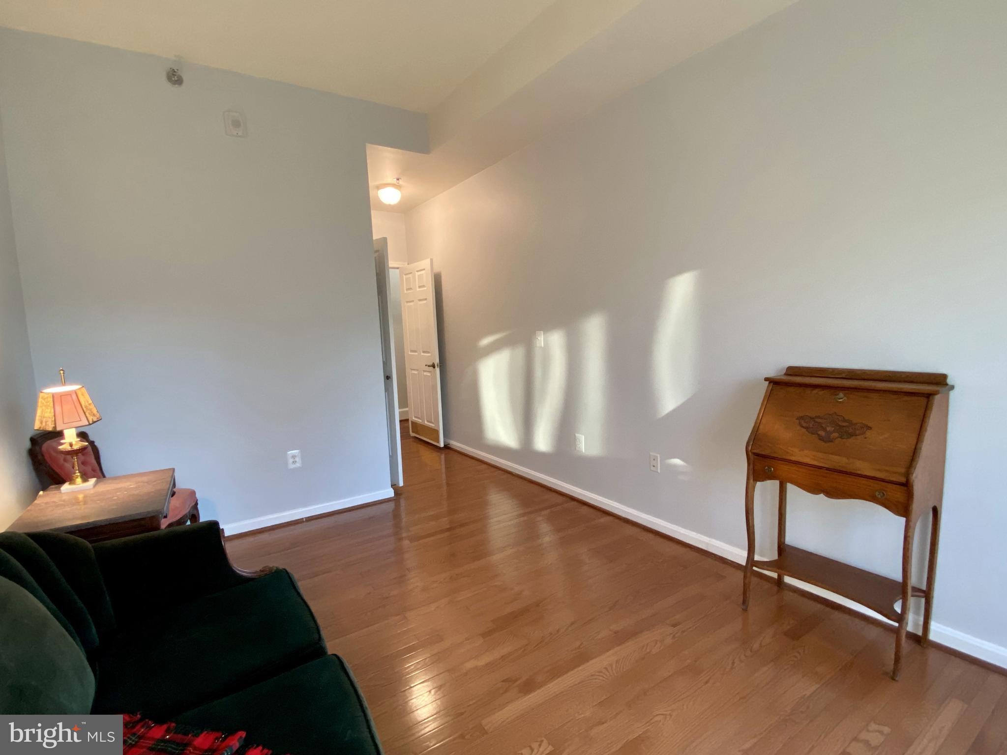 LEISURE WORLD - Residential