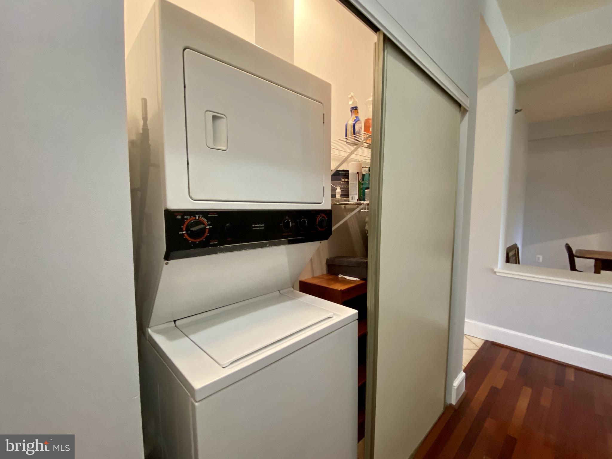 LEISURE WORLD - Residential