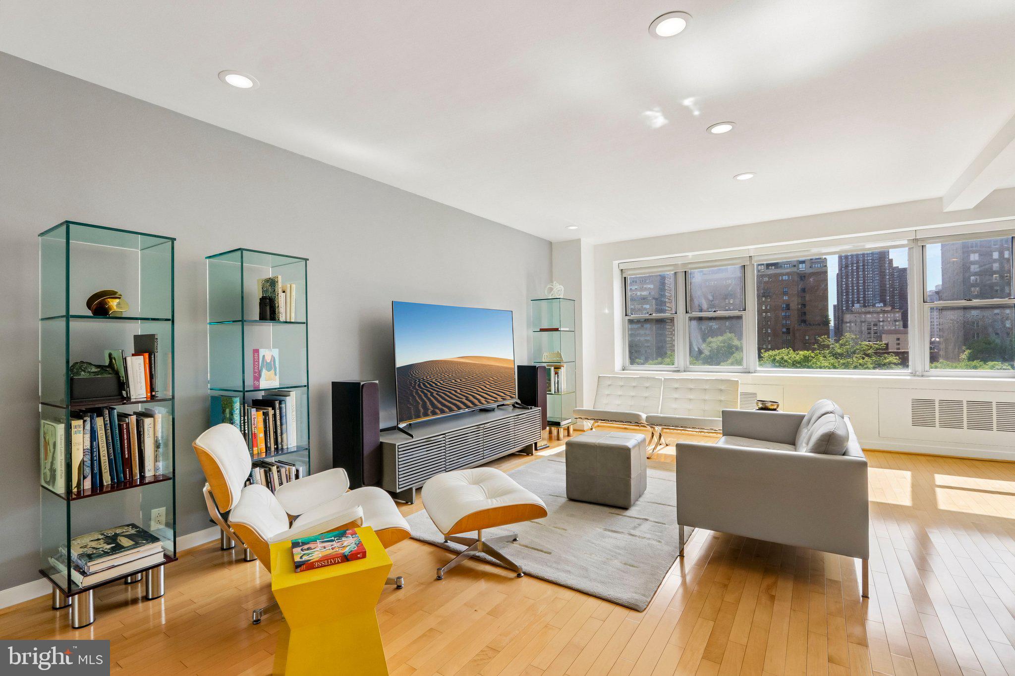RITTENHOUSE SQUARE - Residential
