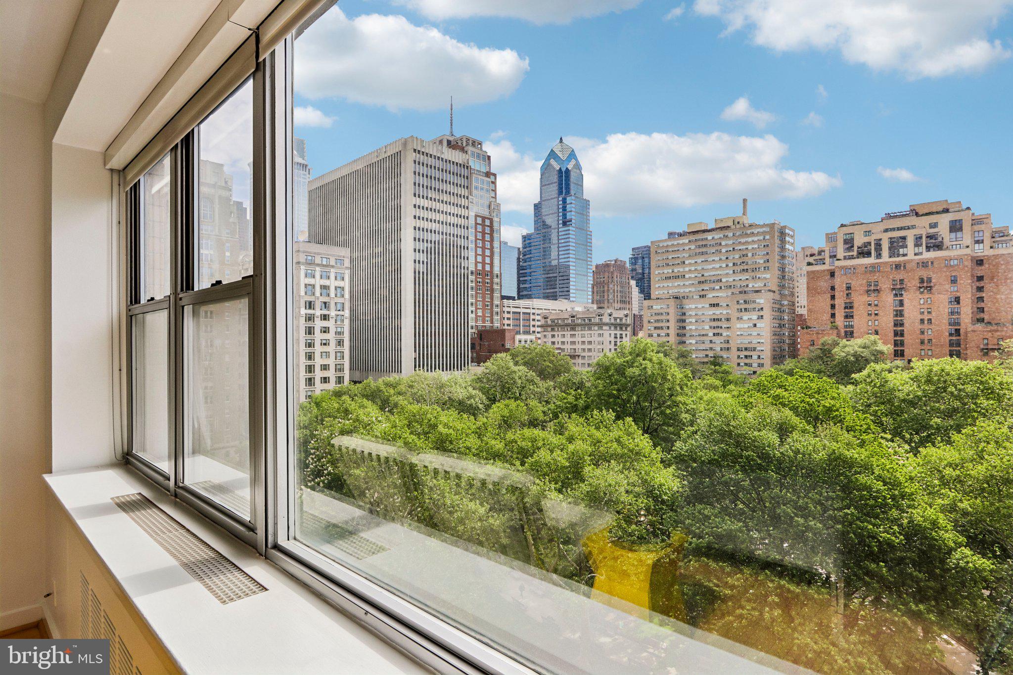 RITTENHOUSE SQUARE - Residential