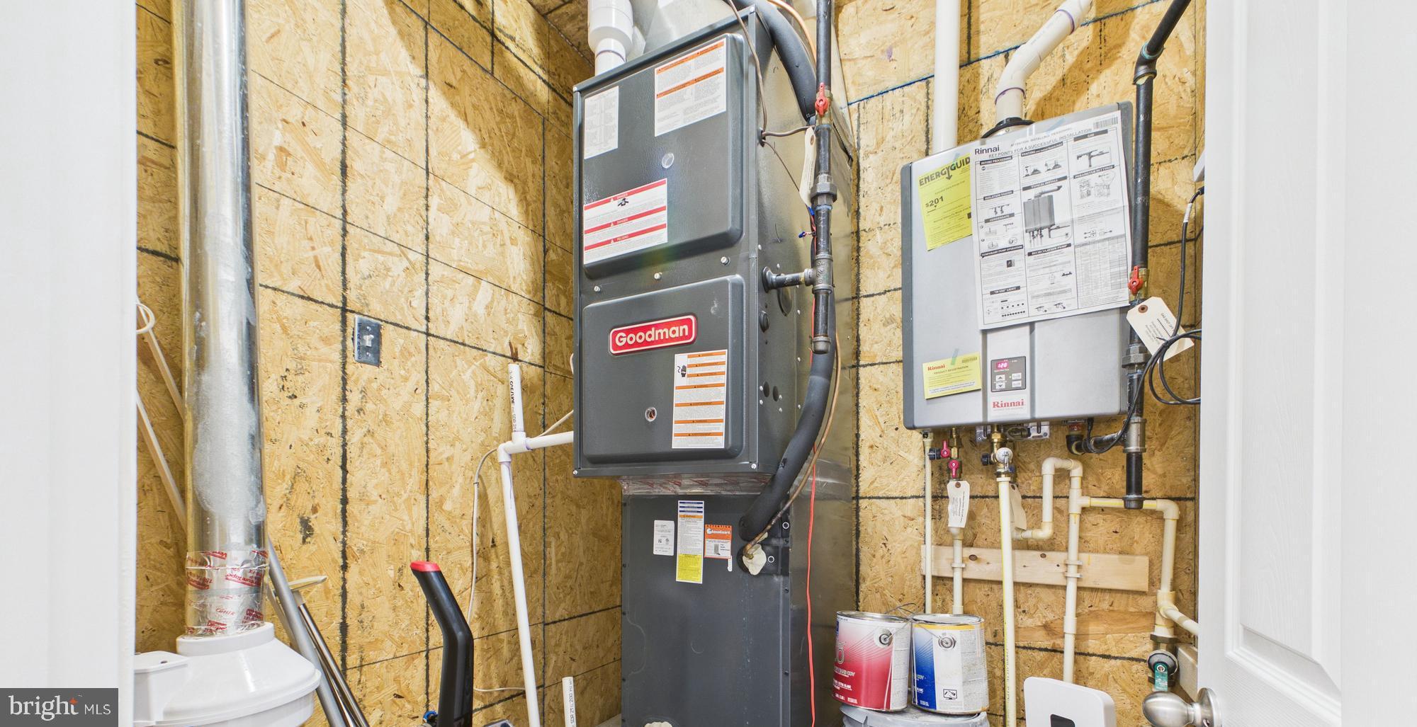 RAVEN OAKS - Residential