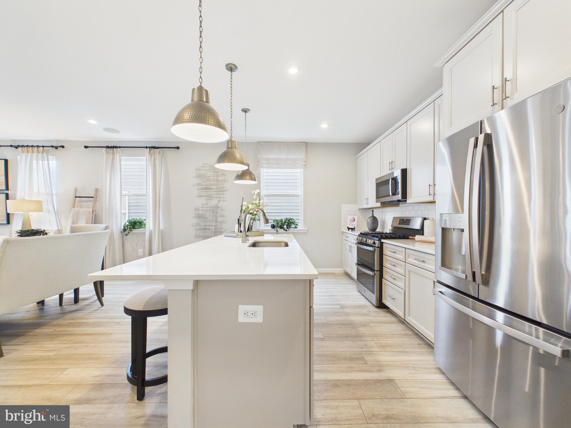 RAVEN OAKS - Residential